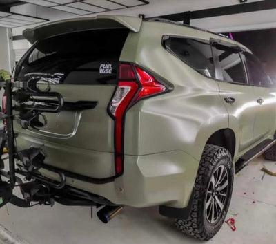 Satin ceramic khaki green